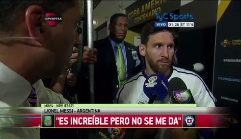 又改回来了?马刺队记晒出索汉训练时用双手罚球的照片 又改回来了?马刺队记晒出索汉训练时用双手罚球的照片